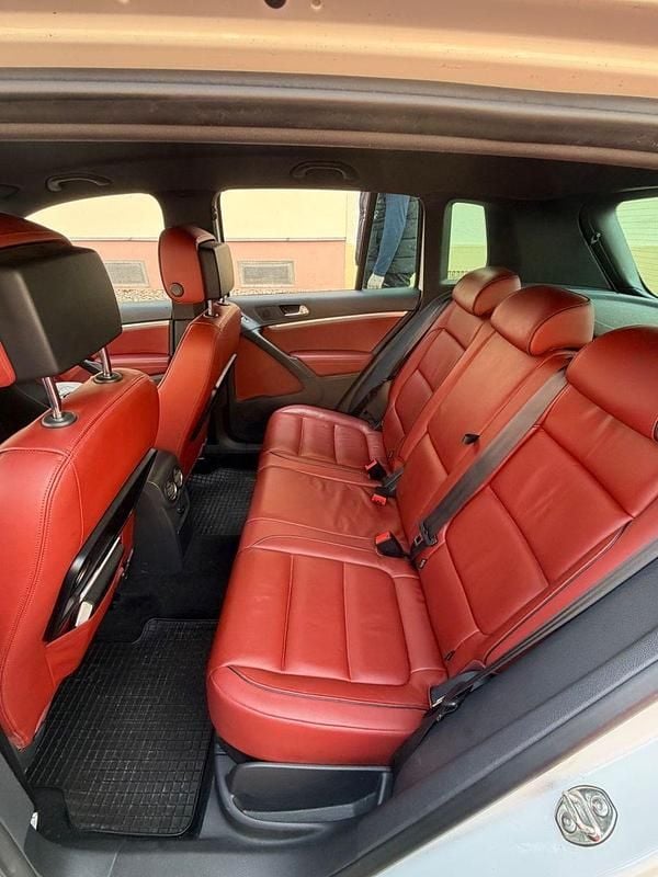 Gebraucht VW Tiguan LOUNGE 177 PS (130 kW) 2015 Orange SUV