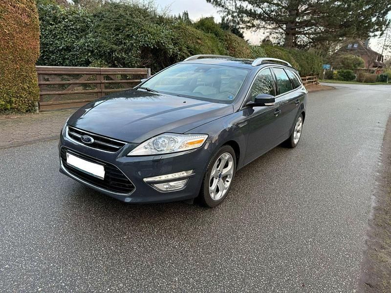 Grau Gebraucht 2011 Ford Mondeo Kombi | 4.950 € (Guter Preis) - Bild 1/4