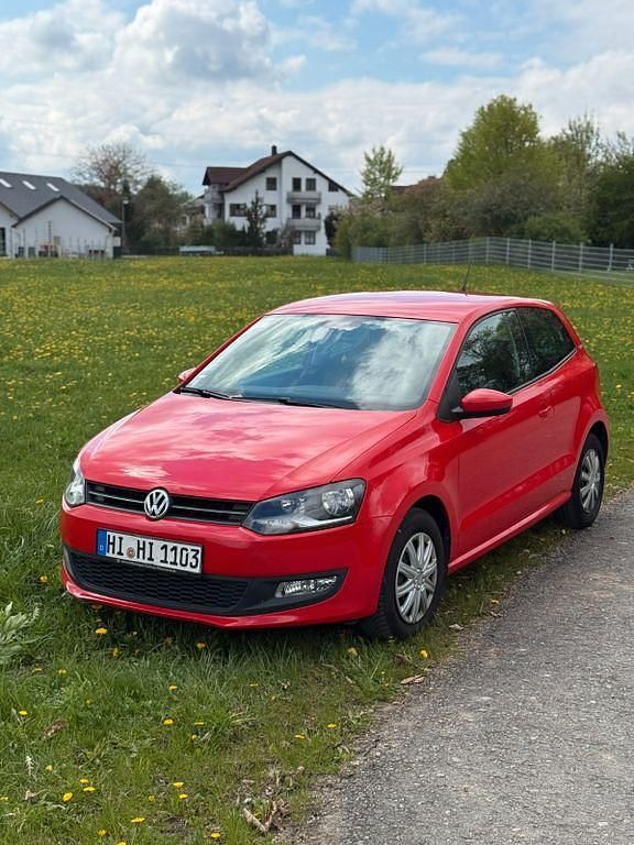 Gebraucht VW Polo 69 PS (50 kW) 2011 Rot Kleinwagen