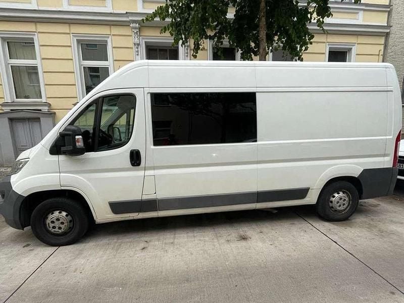 Weiß Gebraucht 2015 Citroën Jumper Van / Kleinbus | 12.000 € (Guter Preis) - Bild 1/4