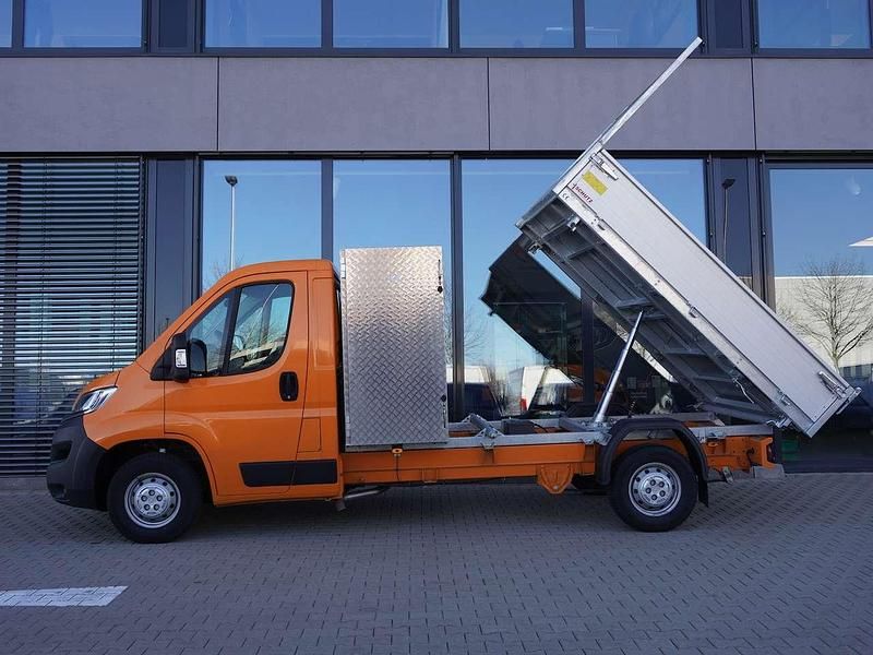 Nowe Opel Movano 140 KM (102 kW) 2026 Pomarańczowy Van