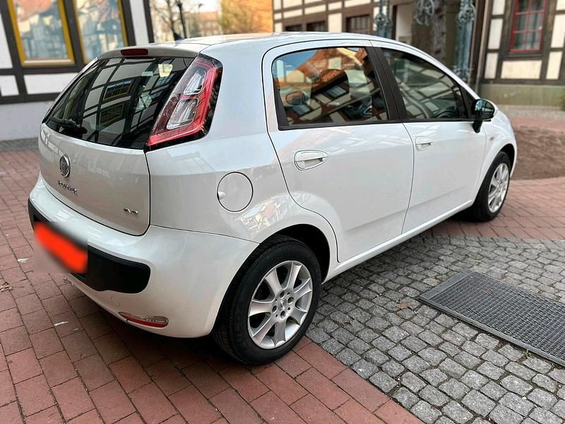 Gebraucht Fiat Punto 80 PS (58 kW) 2009 Weiß Kleinwagen