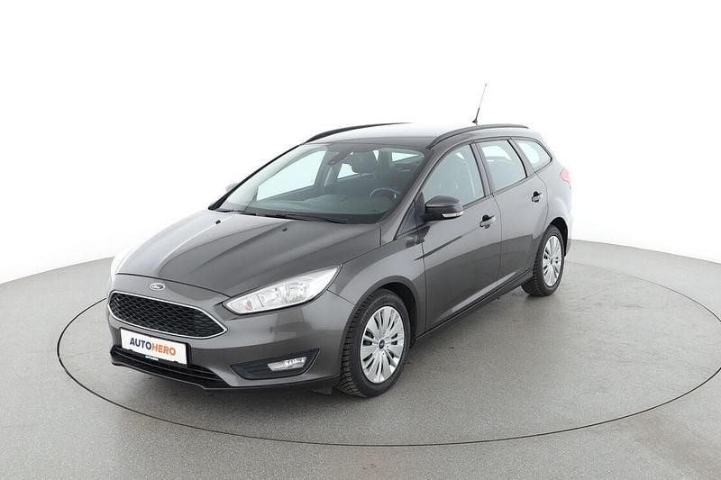 Grau Gebraucht 2015 Ford Focus Business Edition Kombi | 9.340 € (Guter Preis) - Bild 1/3