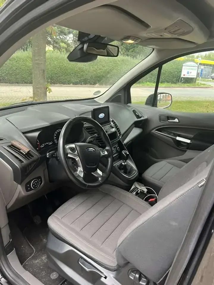 Gebraucht Ford Grand Tourneo Connect 120 PS (88 kW) 2019 Schwarz Van / Kleinbus