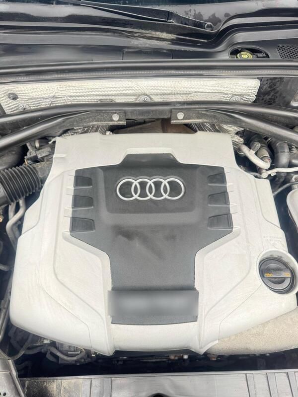 Grau Gebraucht 2009 Audi Q5 Comfort SUV | 15.999 € (Teuer) - Bild 1/4