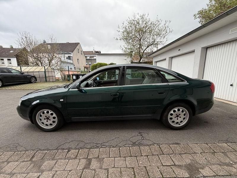 Second-hand Audi A6 125 CP (91 kW) 2000 Verde Berlinǎ