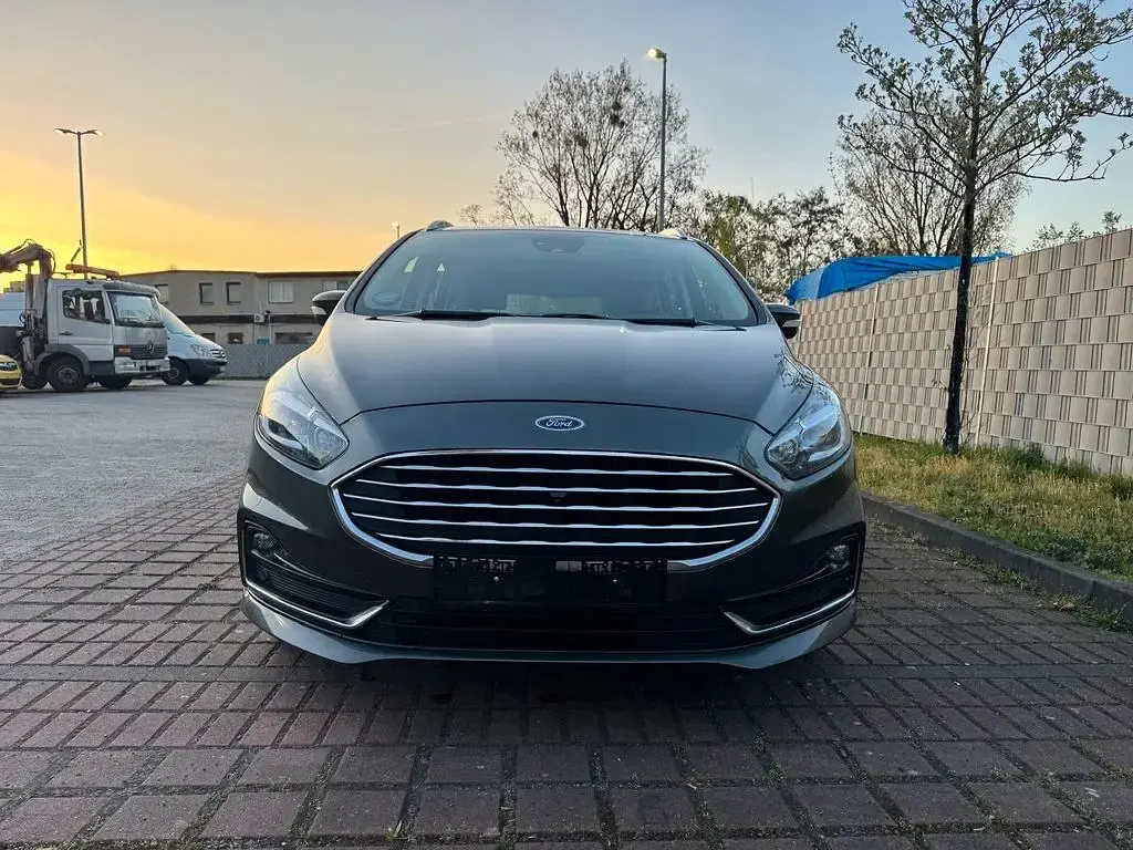Gebraucht Ford S-MAX Titanium 190 PS (139 kW) 2021 Grau Van / Kleinbus