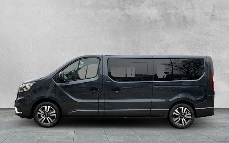 Gebraucht Renault Trafic 170 PS (125 kW) 2024 Tenebro schwarz Van / Kleinbus