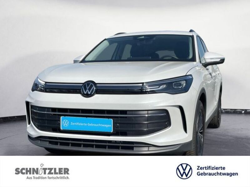 Weiß Gebraucht 2024 VW Tiguan Life SUV | 36.950 € (Guter Preis) - Bild 1/3