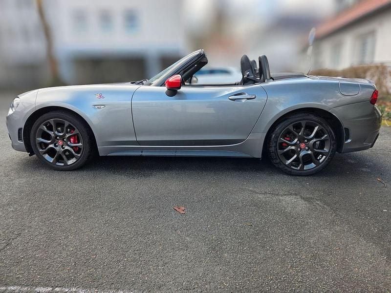 Gebraucht Abarth 124 Spider 170 PS (125 kW) 2017 Grau Cabrio