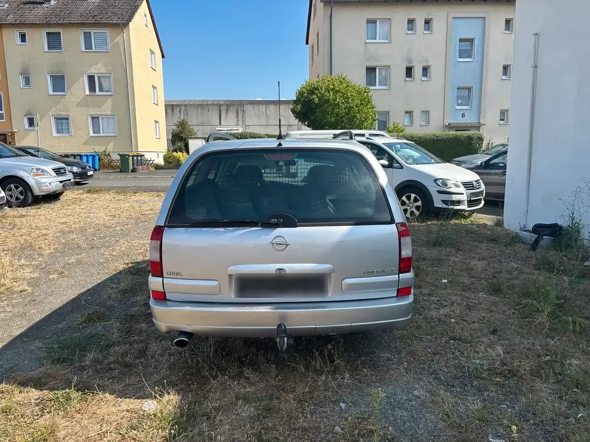 Gebraucht Opel Omega 144 PS (105 kW) 2002 Silber Kombi