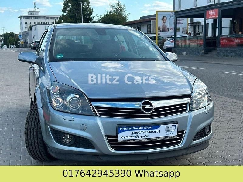Gebraucht Opel Astra Innovation 140 PS (102 kW) 2009 Silber Limousine