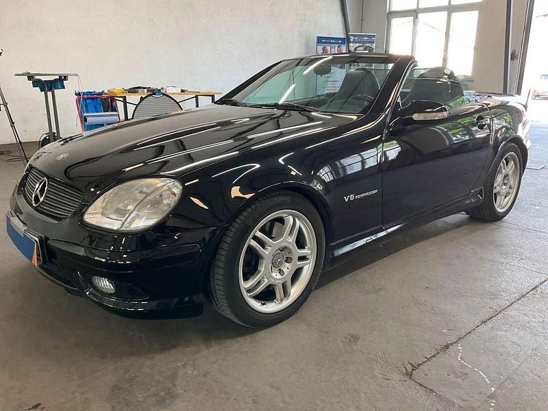Schwarz Gebraucht 2002 Mercedes SLK32 AMG AMG Cabrio | 14.990 € (Fairer Preis) - Bild 1/4