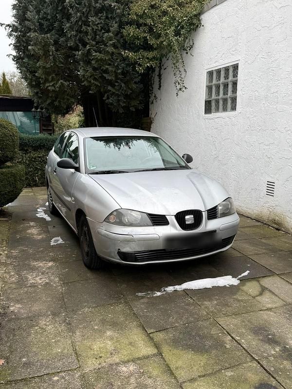 Gebraucht Seat Ibiza 65 PS (47 kW) 2004 Silber Kleinwagen