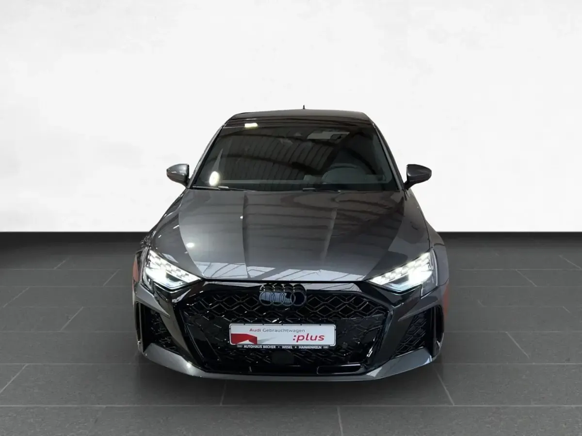 Gebraucht Audi RS3 Sportback Ambiente 400 PS (294 kW) 2025 Daytonagrau perleffekt Kleinwagen