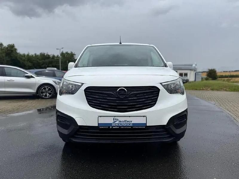 Gebraucht Opel Combo Edition 102 PS (75 kW) 2020 Jade weiss/arktis weiss Van / Kleinbus