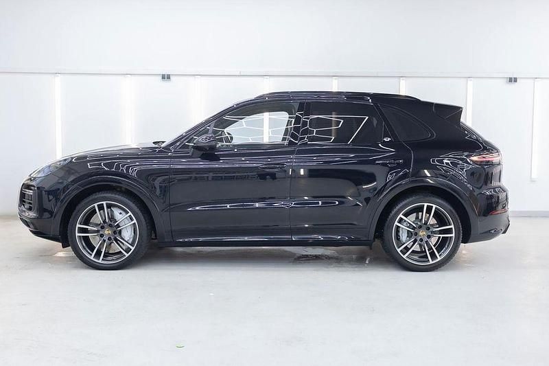 Gebraucht Porsche Cayenne Turbo 549 PS (403 kW) 2018 Schwarz SUV
