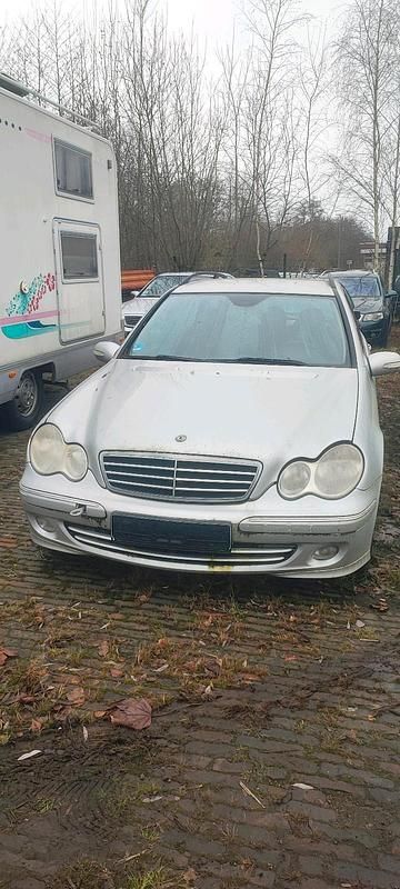 Silber Gebraucht 2004 Mercedes C200 Kombi | 1.450 € (Guter Preis) - Bild 1/4