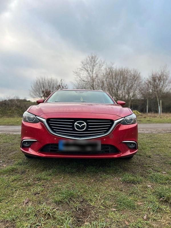 Gebraucht Mazda 6 Exclusive-Line 150 PS (110 kW) 2017 Rot Kombi
