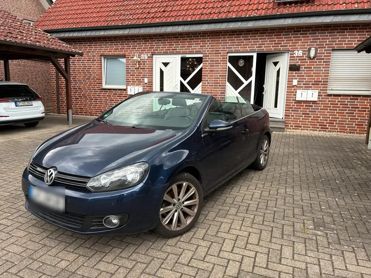 Gebraucht VW Golf Cabriolet 105 PS (77 kW) 2013 Blau Cabrio