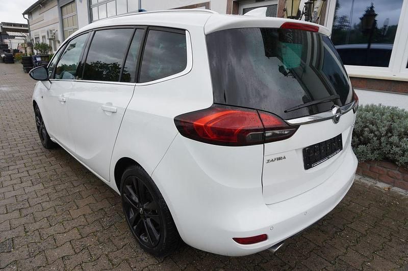 Gebraucht Opel Zafira Business Innovation 170 PS (125 kW) 2016 Weiß Van / Kleinbus