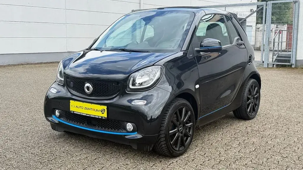 Gebraucht Smart ForTwo Electric Drive 60 kW (82 PS) 2018 Schwarz Cabrio