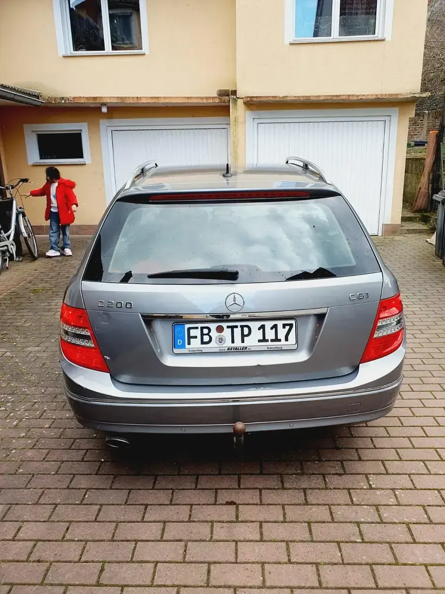 Gebraucht Mercedes C200 184 PS (135 kW) 2011 Grau Kombi