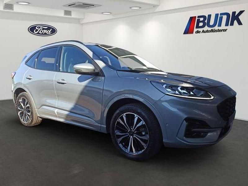 Gebraucht Ford Kuga ST-Line X 224 PS (164 kW) 2022 Solar silver met SUV