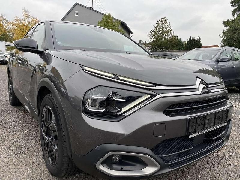 Gebraucht Citroën C4 Shine 131 PS (96 kW) 2021 Lackierung platiniumgrau (metallic) Kleinwagen