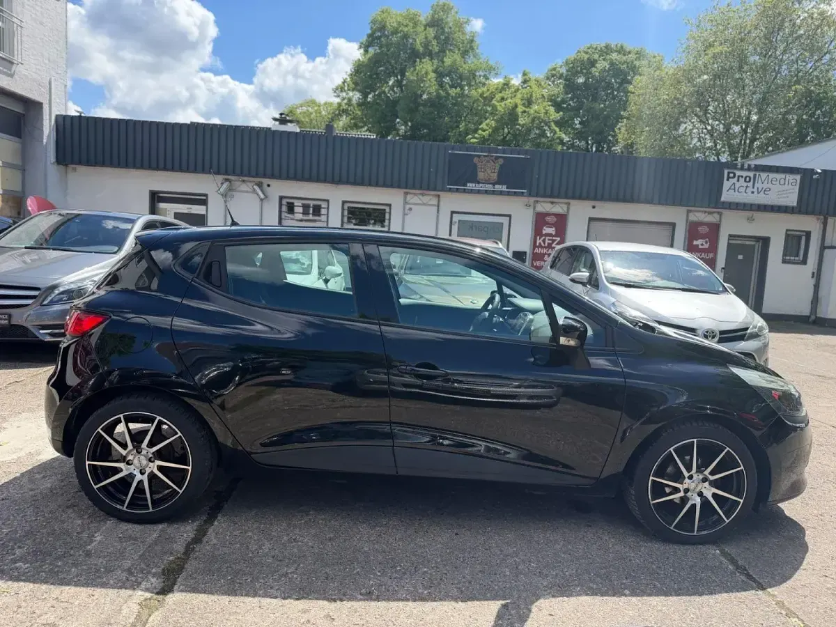 Gebraucht Renault Clio Expression 73 PS (53 kW) 2014 Schwarz Kleinwagen