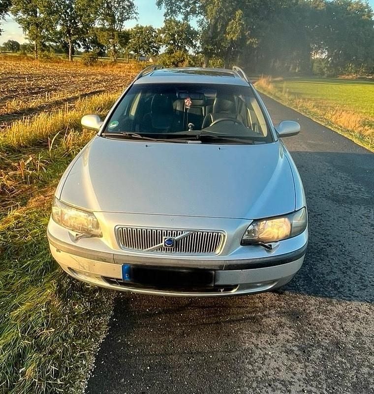 Gebraucht Volvo V70 200 PS (147 kW) 2000 Silber Kombi