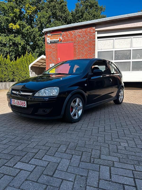 Schwarz Gebraucht 2006 Opel Corsa Kombi | 1.600 € (Fairer Preis) - Bild 1/4