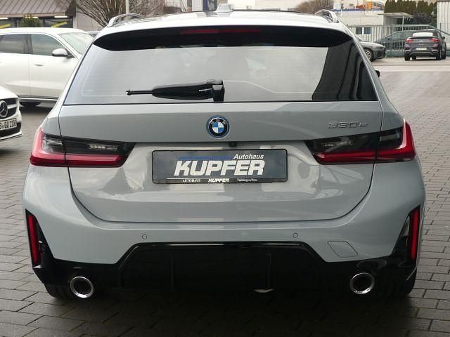 Gebraucht BMW 330e Performance 292 PS (214 kW) 2024 Grau Limousine