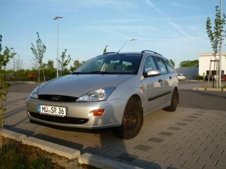Gebraucht Ford Focus Ambiente 75 PS (55 kW) 2000 Silber Kombi