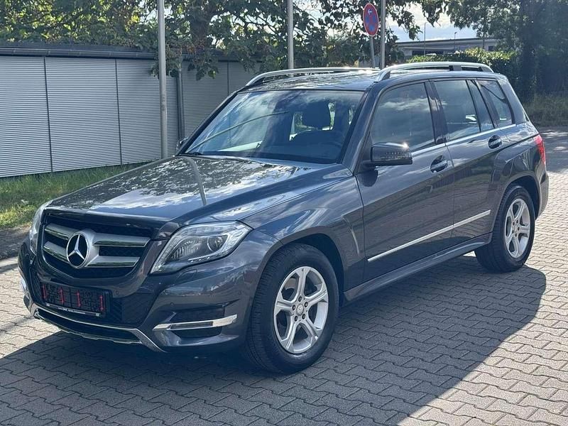 Grau Gebraucht 2012 Mercedes GLK250 SUV | 17.990 € (Fairer Preis) - Bild 1/4