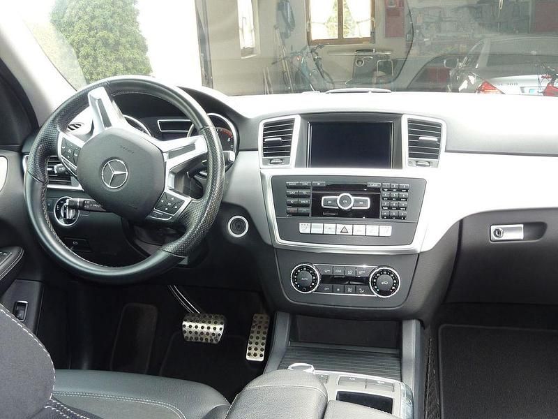 Gebraucht Mercedes 250 204 PS (150 kW) 2013 Schwarz SUV