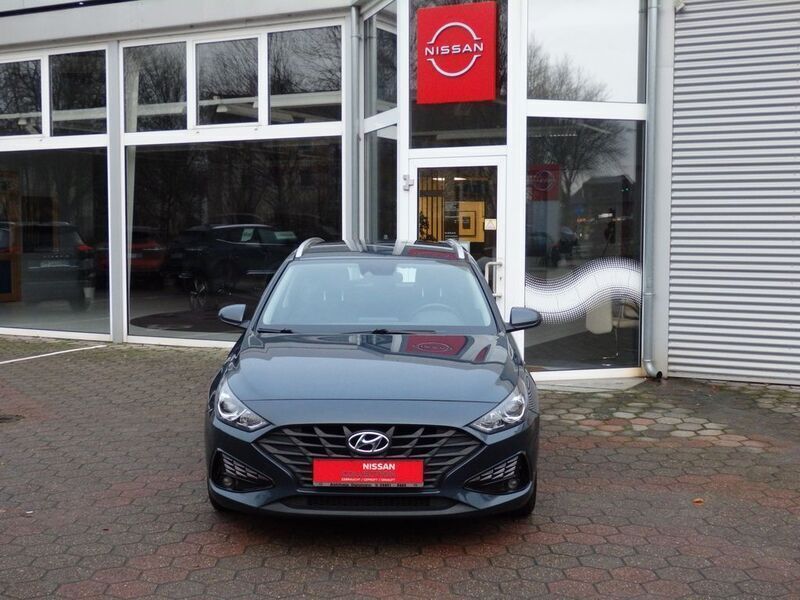 Blau Gebraucht 2021 Hyundai i30 Pure Kombi | 13.999 € (Fairer Preis) - Bild 1/4
