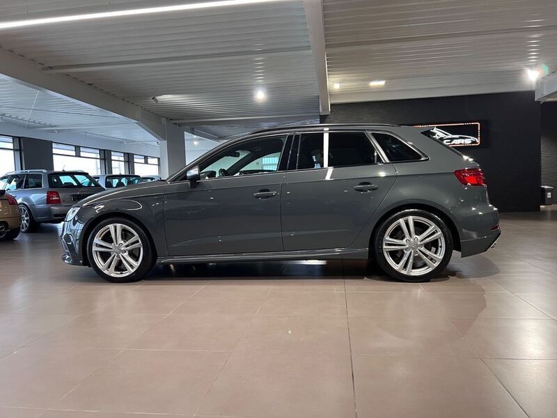 Gebraucht Audi S3 Sport 300 PS (220 kW) 2019 Grau Limousine