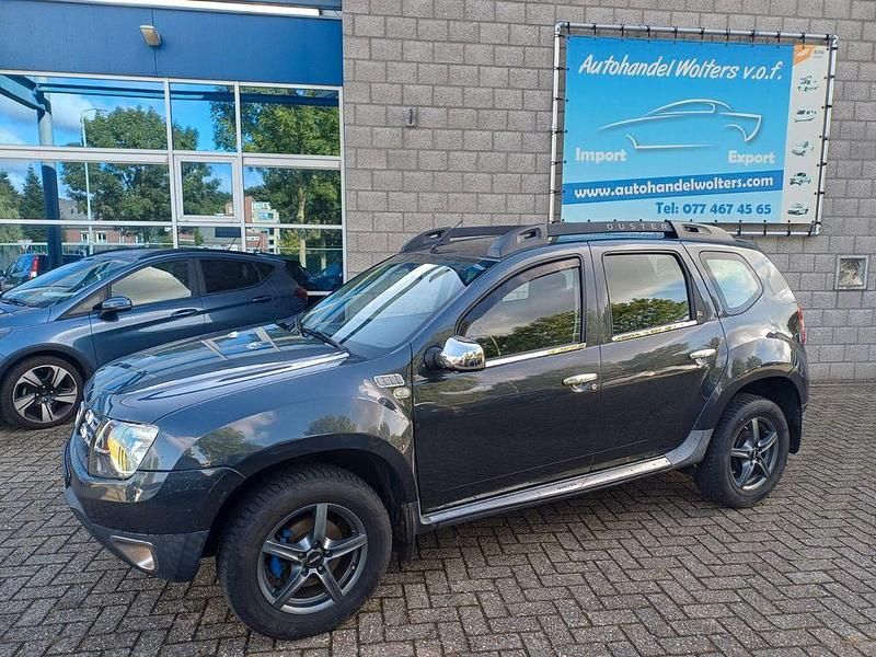 Grau Gebraucht 2014 Dacia Duster Lauréate SUV | 6.750 € (Guter Preis) - Bild 1/4