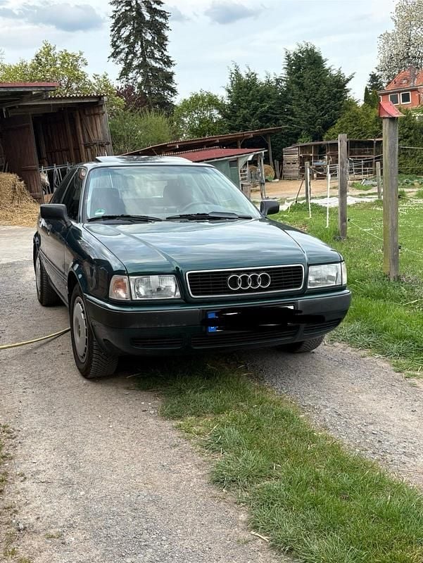 Grün Gebraucht 1992 Audi 80 Limousine | 3.399 € - Bild 1/4