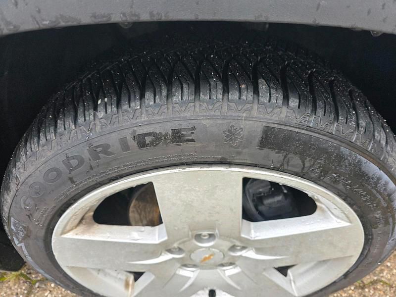 Gebraucht Chevrolet Orlando 141 PS (103 kW) 2011 Van / Kleinbus