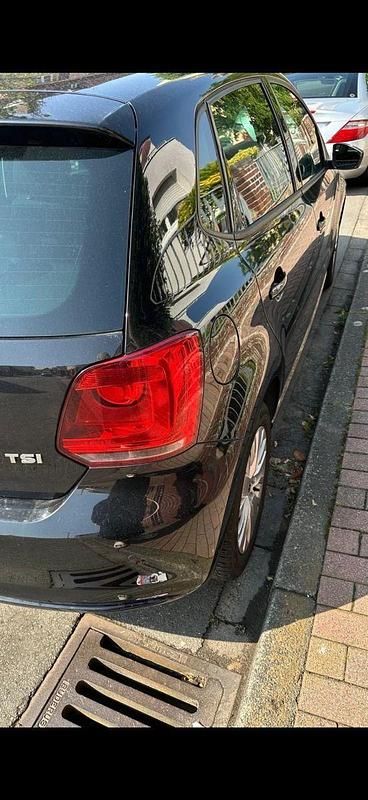 Gebraucht VW Polo Life 90 PS (66 kW) 2013 Schwarz Kleinwagen