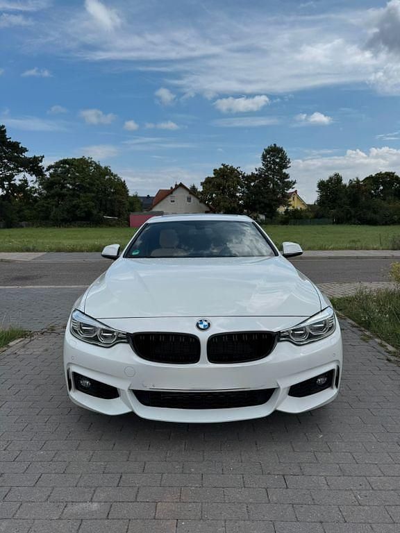 Weiß Gebraucht 2016 BMW 435 Gran Coupé M Sport Coupé | 22.499 € (Fairer Preis) - Bild 1/4
