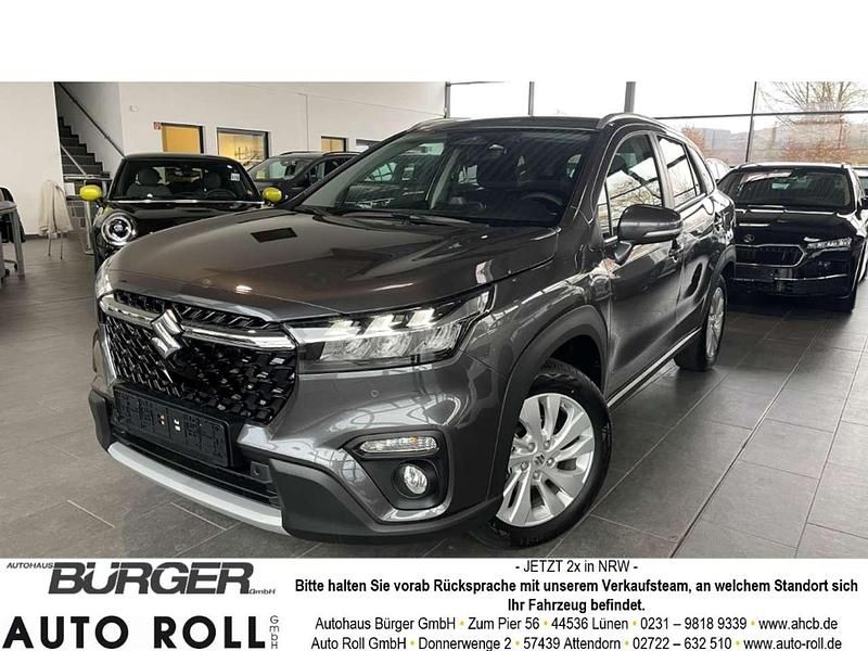 Titan dark grey metallic Gebraucht 2025 Suzuki SX4 Comfort SUV | 24.370 € (Guter Preis) - Bild 1/2