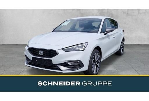 Weiß Gebraucht 2025 Seat Leon Style Limousine | 33.990 € (Teuer) - Bild 1/4
