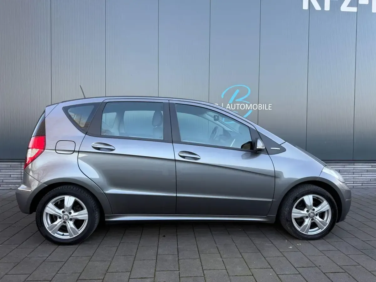 Gebraucht Mercedes A180 Sport Edition 109 PS (80 kW) 2010 Grau Kleinwagen