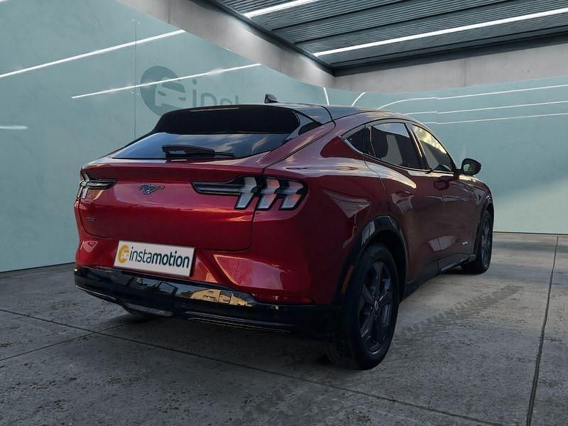Gebraucht Ford Mustang Mach-E 258 kW (351 PS) 2022 Rot SUV