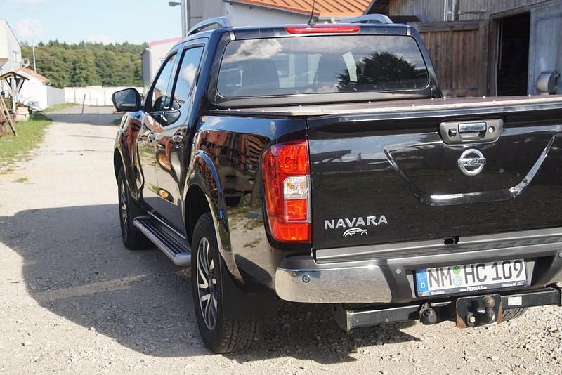 Gebraucht Nissan Navara Tekna 190 PS (139 kW) 2018 Schwarz Abholung