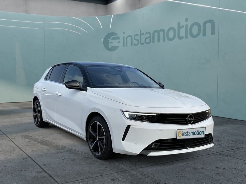 Weiß Gebraucht 2023 Opel Astra Elegance Limousine | 38.190 € - Bild 1/3