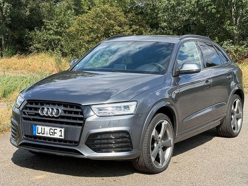 Grau Gebraucht 2015 Audi Q3 Sport SUV | 16.800 € (Fairer Preis) - Bild 1/4